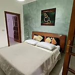 Oasis Downtown Apartman *
