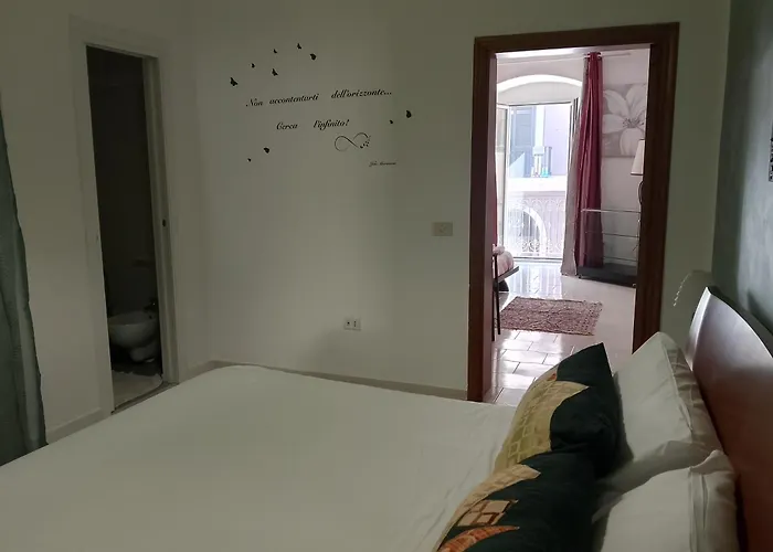 Oasis Downtown Apartment